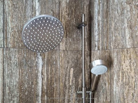 Photo 34 at 43 Woodland Acres Crescent, Rural Vaughan, Vaughan