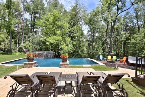 Photo 48 at 43 Woodland Acres Crescent, Rural Vaughan, Vaughan