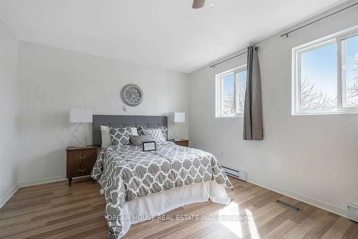 Photo 19 at 47 Rushmore Crescent, Heart Lake East, Brampton