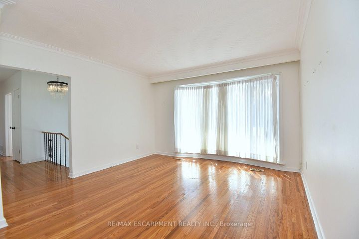 Photo 5 at 409 Tennyson Drive, WO West, Oakville