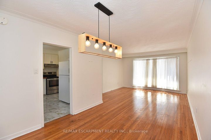 Photo 6 at 409 Tennyson Drive, WO West, Oakville