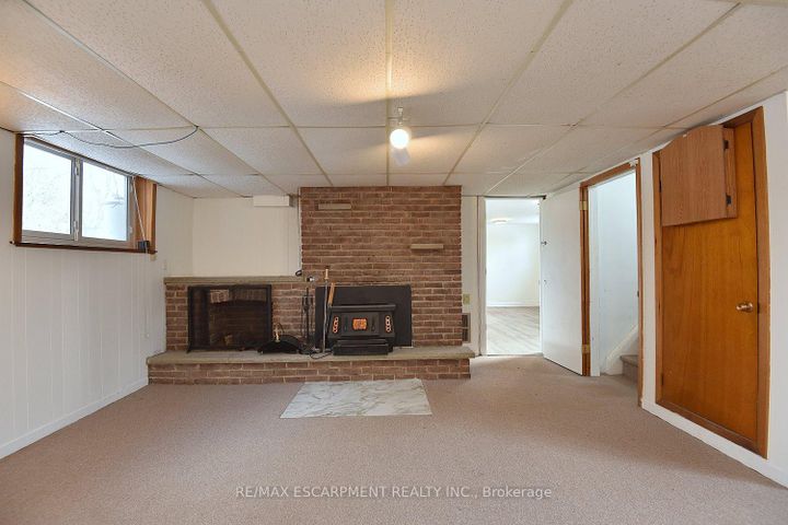 Photo 15 at 409 Tennyson Drive, WO West, Oakville