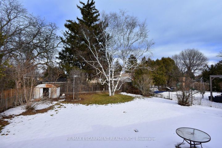 Photo 18 at 409 Tennyson Drive, WO West, Oakville