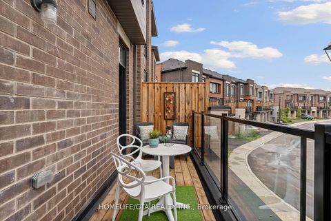 Photo 30 at 7 Holyrood Crescent, Kleinburg, Vaughan