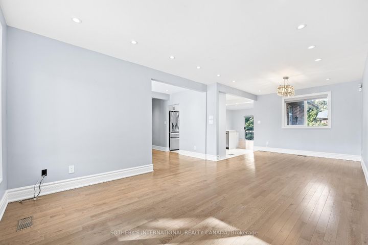 Photo 6 at 108 Lynedock Crescent, Donalda, Toronto