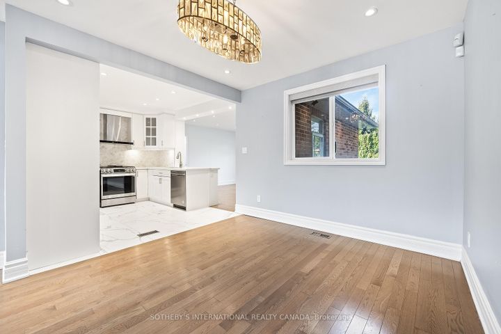 Photo 7 at 108 Lynedock Crescent, Donalda, Toronto