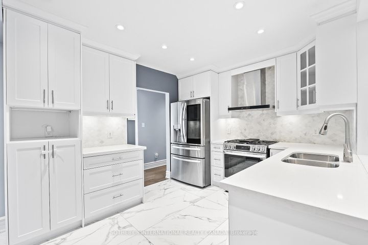 Photo 12 at 108 Lynedock Crescent, Donalda, Toronto