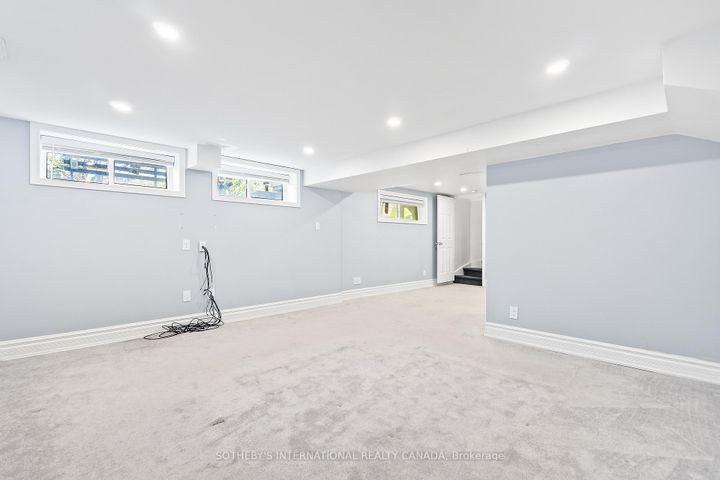 Photo 33 at 108 Lynedock Crescent, Donalda, Toronto