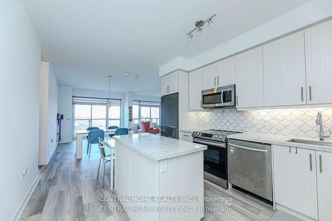 Photo 9 at 1405 - 75 Oneida Crescent, Langstaff, Richmond Hill