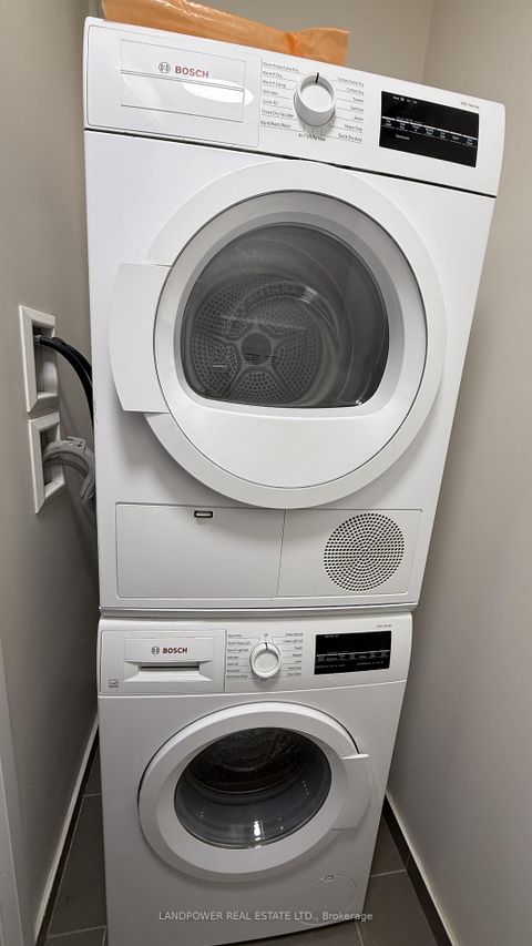 Photo 11 at 515 - 28 Uptown Drive, Unionville, Markham