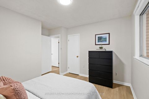 Photo 20 at 322 Parkview Avenue, Willowdale East, Toronto