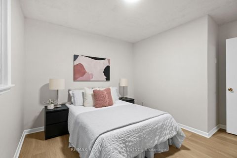 Photo 21 at 322 Parkview Avenue, Willowdale East, Toronto