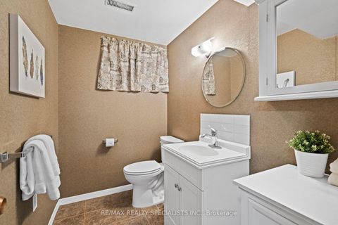 Photo 25 at 322 Parkview Avenue, Willowdale East, Toronto