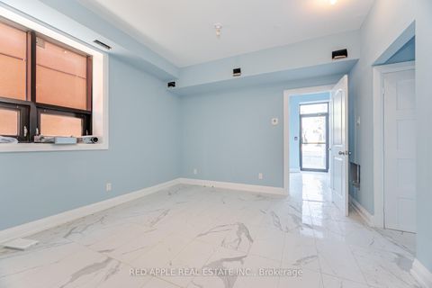 Photo 6 at 416 Oakwood Avenue, Oakwood Village, Toronto