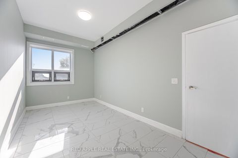 Photo 28 at 416 Oakwood Avenue, Oakwood Village, Toronto