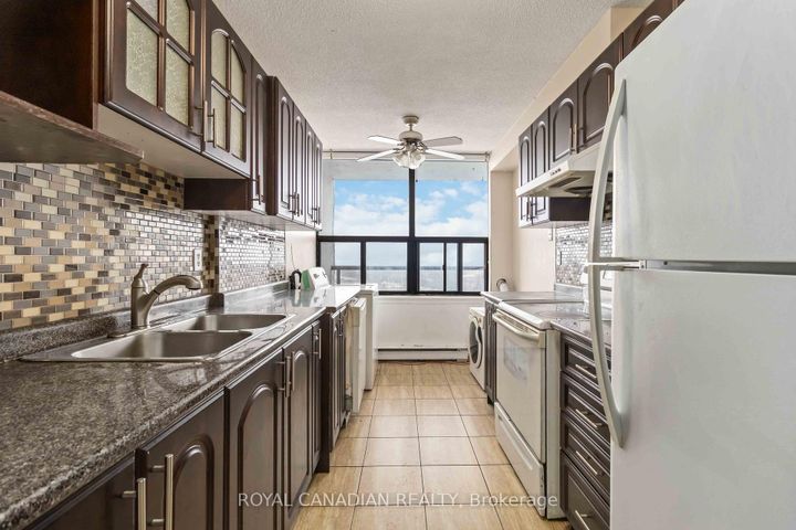 Photo 18 at 1201 - 4 Kings Cross Road, Queen Street Corridor, Brampton