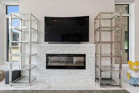 Photo 16 at 40 Crimson Forest Drive, Patterson, Vaughan