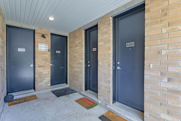 Photo 4 at 3305 - 60 Elizabeth Street S, Mill Pond, Richmond Hill