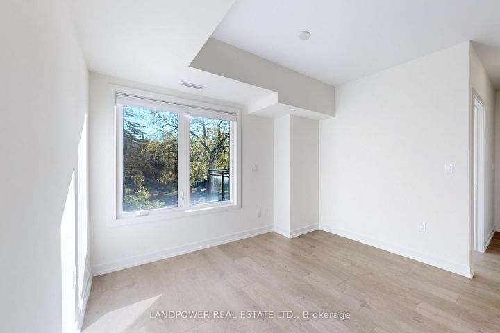 Photo 6 at 3305 - 60 Elizabeth Street S, Mill Pond, Richmond Hill