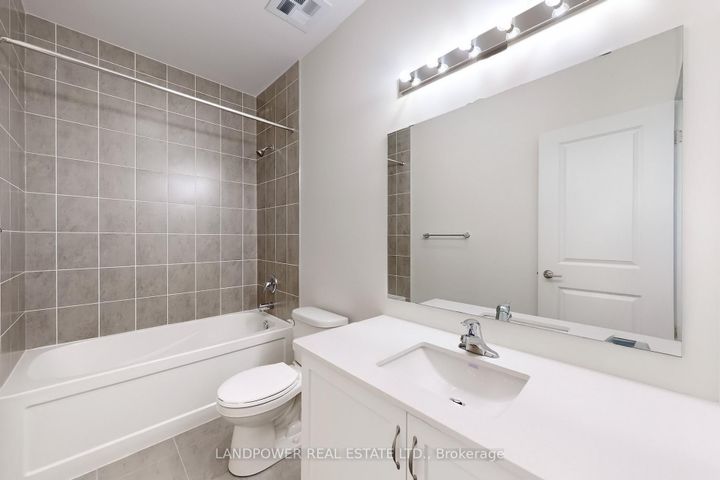 Photo 35 at 3305 - 60 Elizabeth Street S, Mill Pond, Richmond Hill