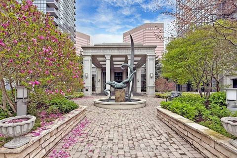 Photo 2 at 2021 - 25 Greenview Avenue, Newtonbrook West, Toronto