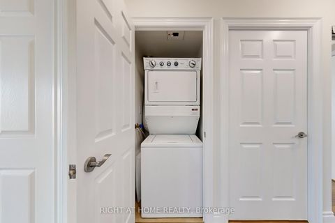 Photo 31 at 2021 - 25 Greenview Avenue, Newtonbrook West, Toronto