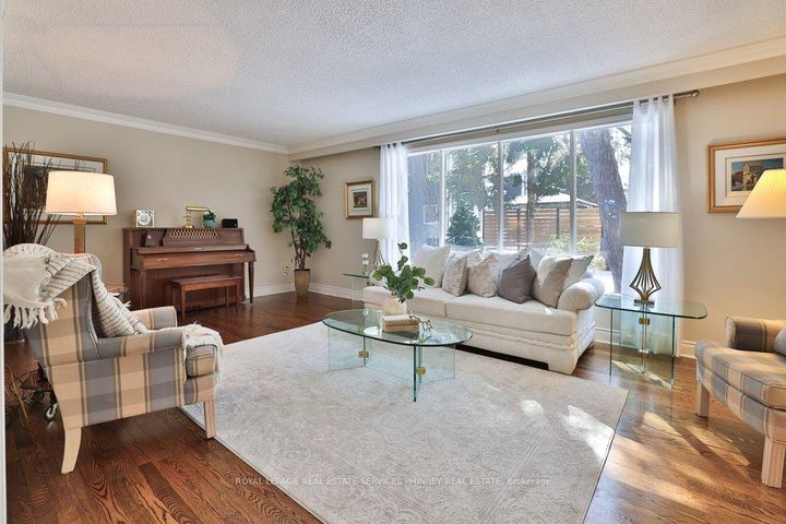 Photo 4 at 1244 Woodland Avenue, Mineola, Mississauga