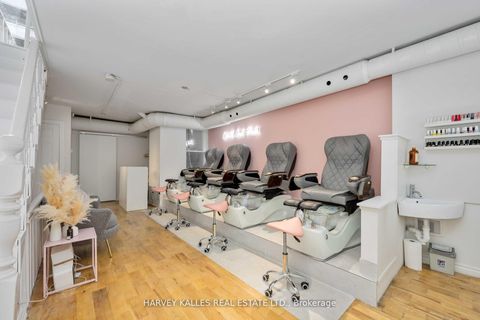 Photo 11 at 617 King Street W, Waterfront Communities C1, Toronto