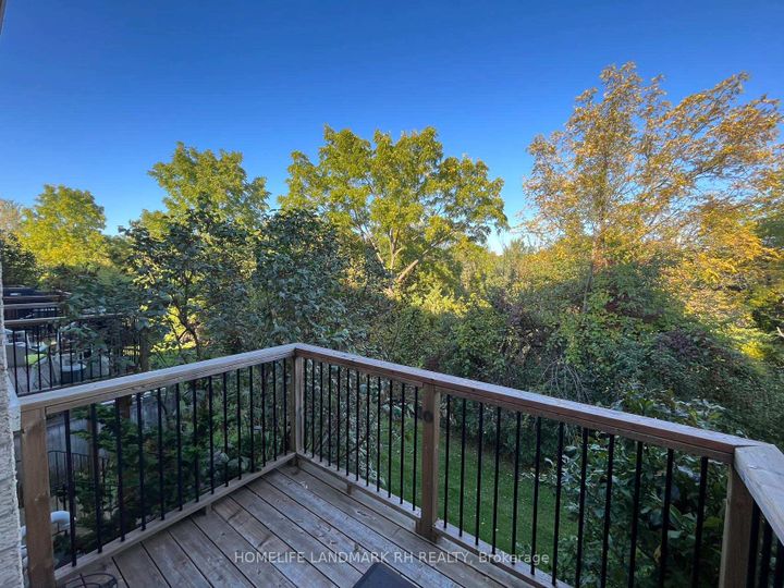 Photo 10 at 10 - 8909 Bathurst Street, South Richvale, Richmond Hill