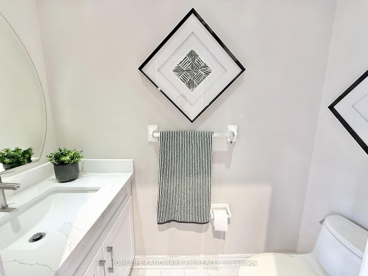 Photo 16 at 10 - 8909 Bathurst Street, South Richvale, Richmond Hill