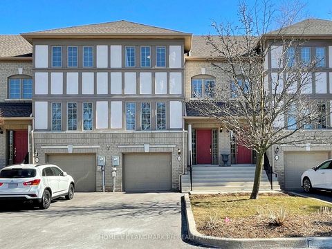 Photo 2 at 10 - 8909 Bathurst Street, South Richvale, Richmond Hill