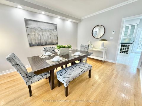 Photo 7 at 10 - 8909 Bathurst Street, South Richvale, Richmond Hill