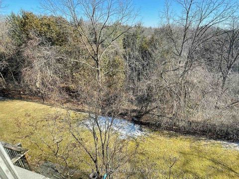 Photo 24 at 10 - 8909 Bathurst Street, South Richvale, Richmond Hill