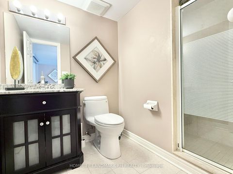 Photo 26 at 10 - 8909 Bathurst Street, South Richvale, Richmond Hill