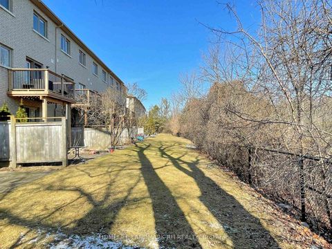 Photo 32 at 10 - 8909 Bathurst Street, South Richvale, Richmond Hill