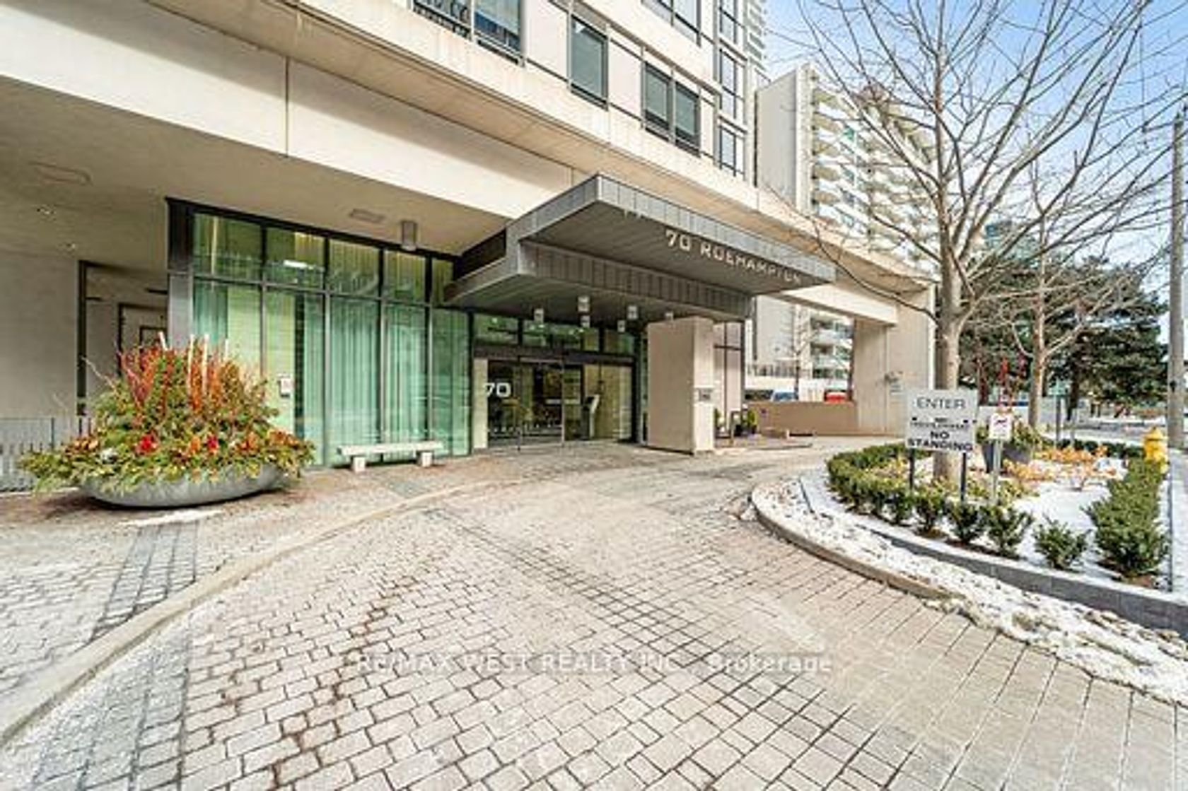1122 - 70 Roehampton Avenue, Mount Pleasant West, Toronto 