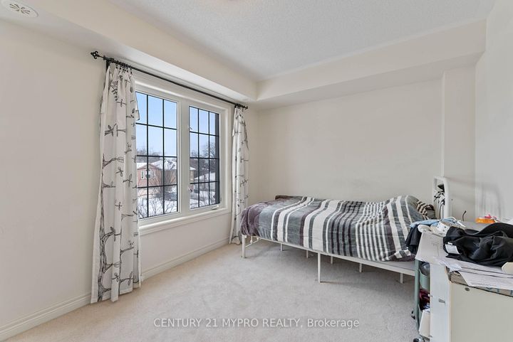 Photo 11 at 175B Finch Avenue E, Willowdale East, Toronto