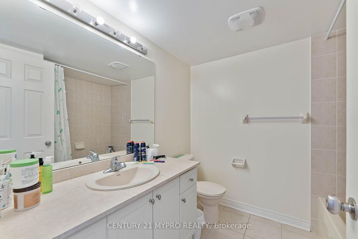Photo 13 at 175B Finch Avenue E, Willowdale East, Toronto