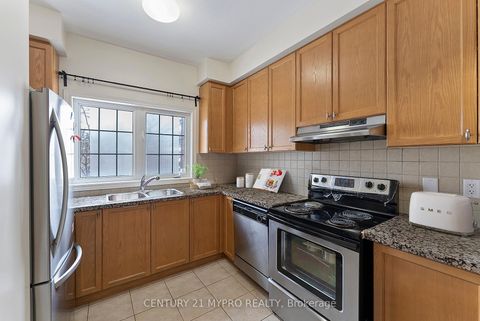 Photo 6 at 175B Finch Avenue E, Willowdale East, Toronto