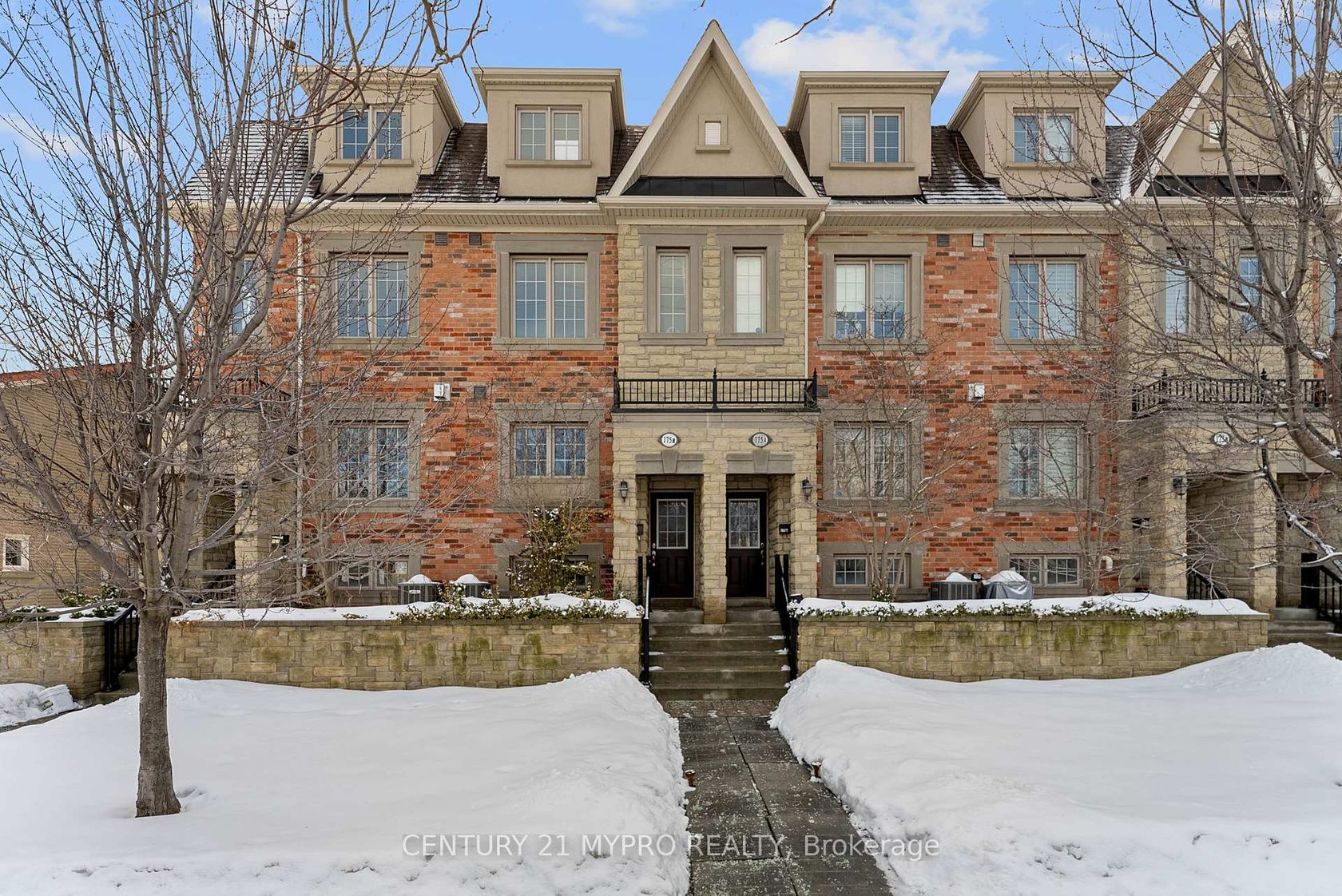 175B Finch Avenue E, Willowdale East, Toronto by Loree Meneguzzi Real Estate 175B Finch Avenue E, Willowdale East, Toronto