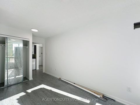 Photo 25 at 712 - 109 Front Street E, Waterfront Communities C8, Toronto