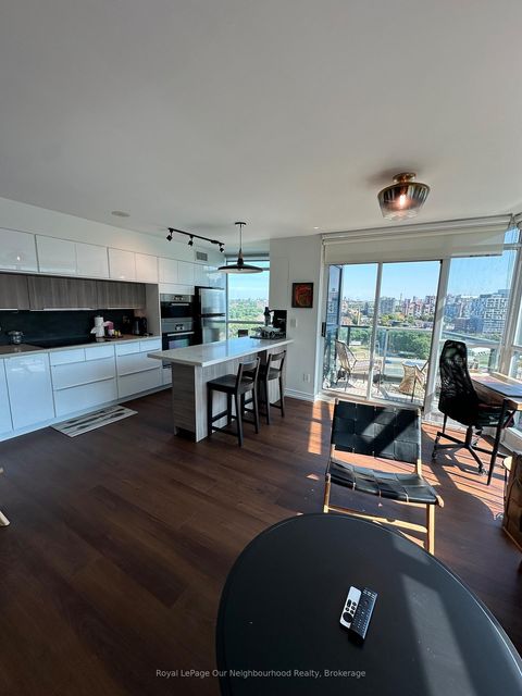 Photo 4 at 1503 - 219 Fort York Boulevard, Niagara, Toronto