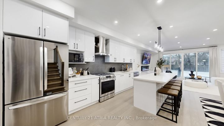 Photo 7 at 6 Park Street, Cliffside, Toronto