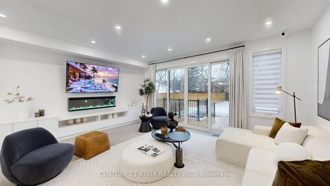 Photo 1 at 6 Park Street, Cliffside, Toronto