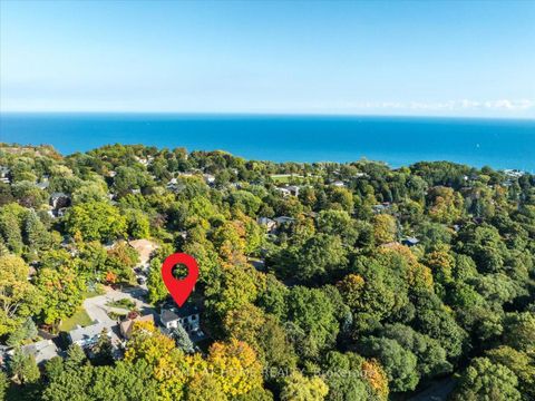 Photo 3 at 64 Larwood Boulevard, Cliffcrest, Toronto