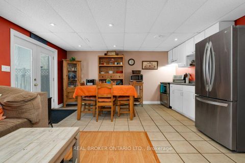 Photo 5 at 48 Ward Drive, Painswick North, Barrie