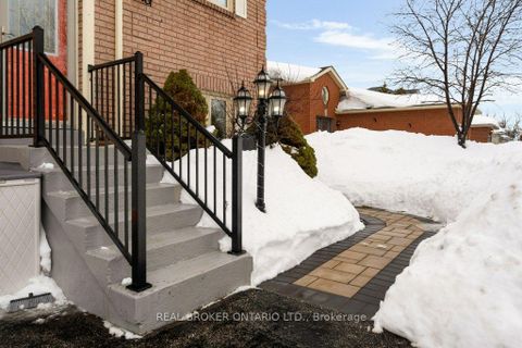 Photo 15 at 48 Ward Drive, Painswick North, Barrie