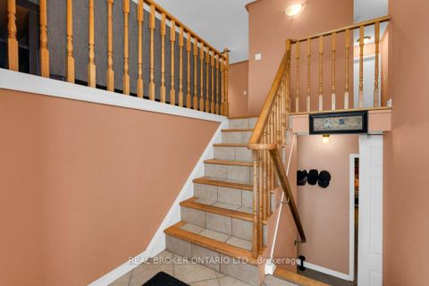 Photo 16 at 48 Ward Drive, Painswick North, Barrie