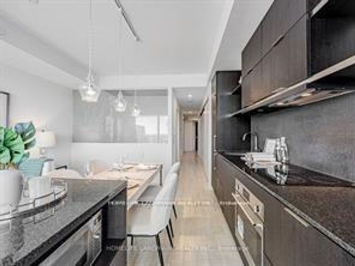 Photo 10 at 4211 - 197 Yonge Street, Yonge Corridor, Toronto