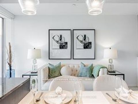 Photo 12 at 4211 - 197 Yonge Street, Yonge Corridor, Toronto